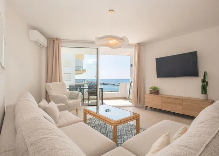 Appartement In Front Of Sea & Center *