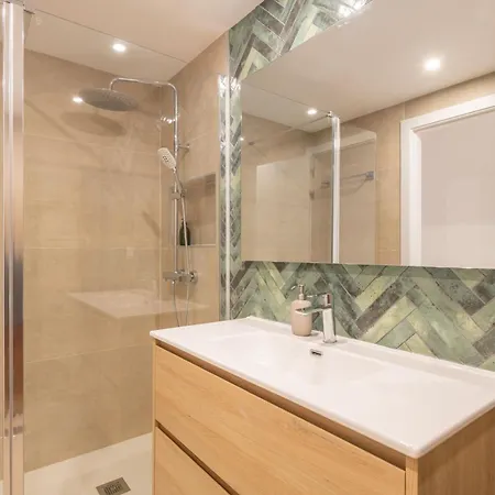 Appartement In Front Of Sea & Center *