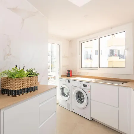 In Front Of Sea & Center Apartamento Marbella