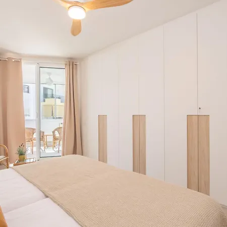 Apartment In Front Of Sea & Center Marbella