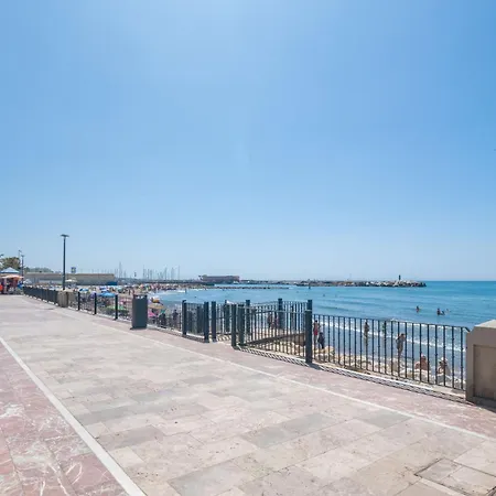 In Front Of Sea & Center Apartamento Marbella