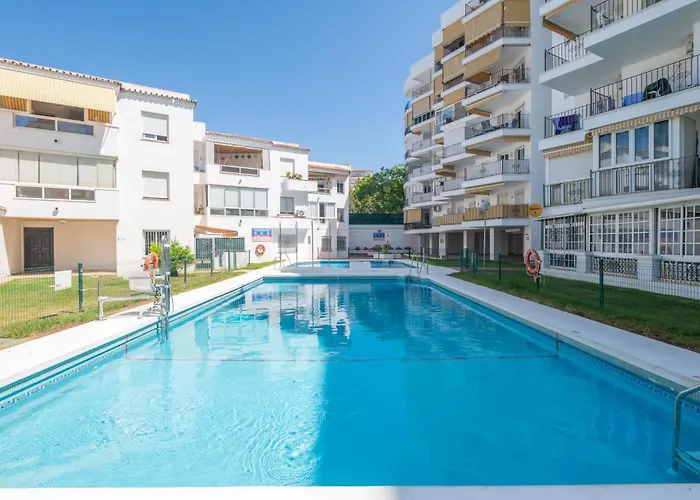 Apartment In Front Of Sea & Center