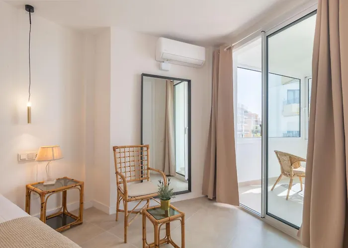 In Front Of Sea & Center Apartment Marbella