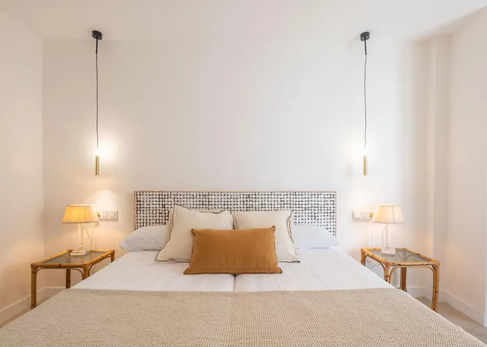 Apartment In Front Of Sea & Center Marbella